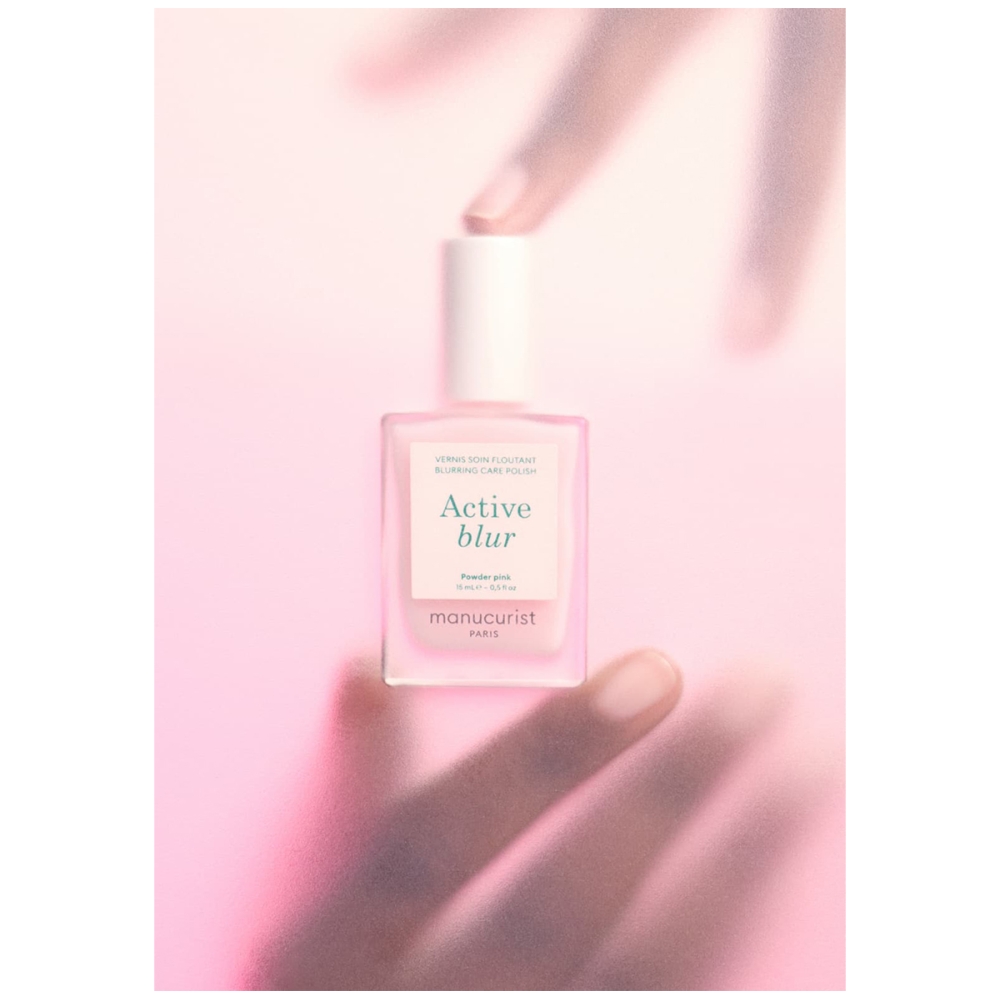 Manucurist “Active™ Blur” nagus puoselėjanti priemonė su švelniu atspalviu. Nagų priežiūros priemonės