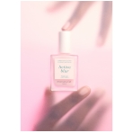 “Active™ Blur” nagus puoselėjanti priemonė su švelniu atspalviu. Nagų priežiūros priemonės