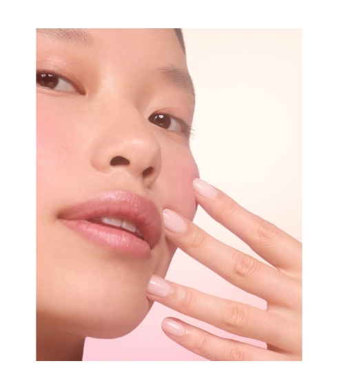 Active Blur. Nail Care