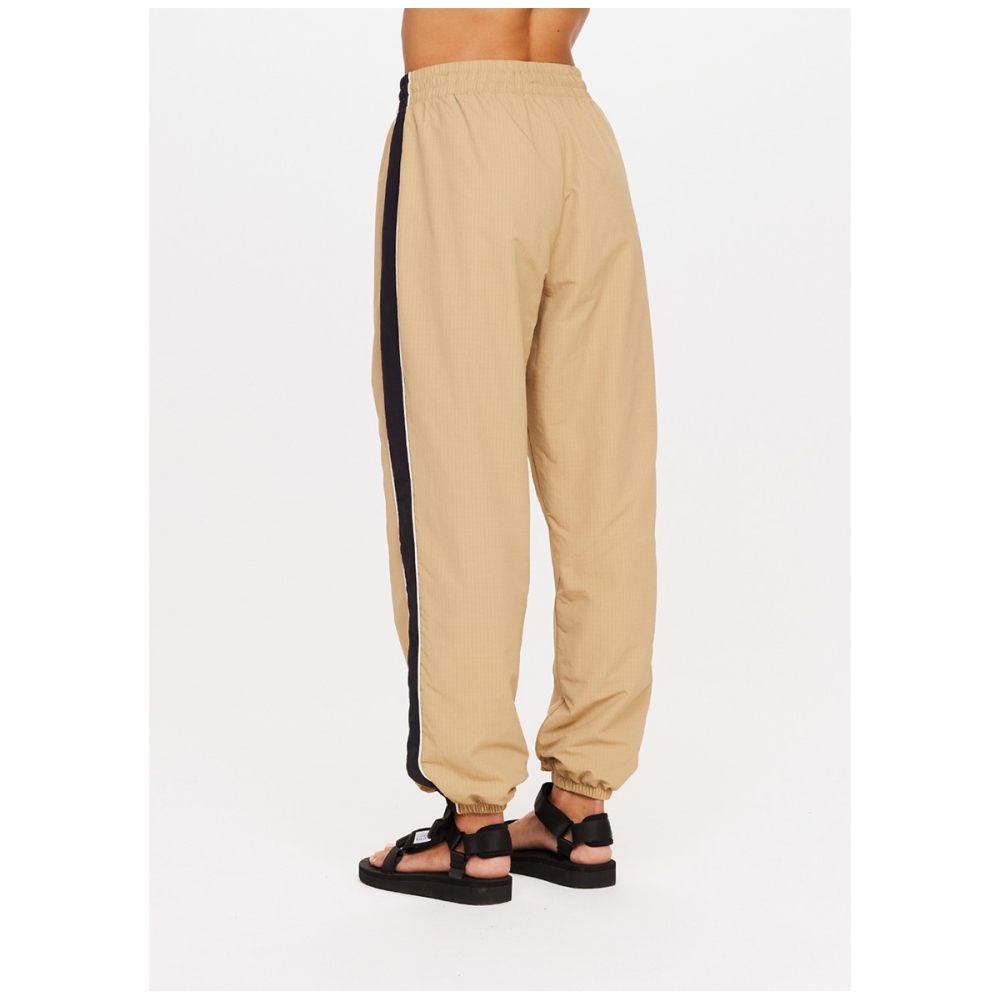 ALTITUDE KENDALL PANT. Pants