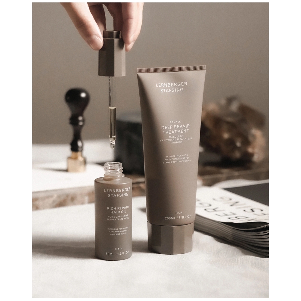 Lernberger Stafsing “BB Mask - Deep Repair Treatment” intensyviai atkurianti plaukų kaukė. Plaukų kaukės