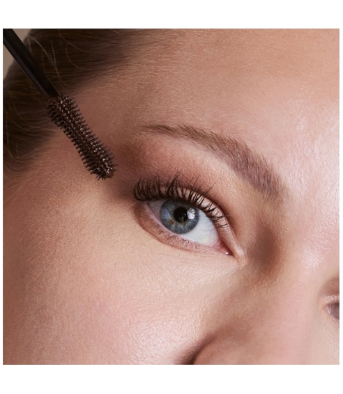 BEYOND Volume Curl Mascara rudos spalvos blakstienų tušas. Veidas