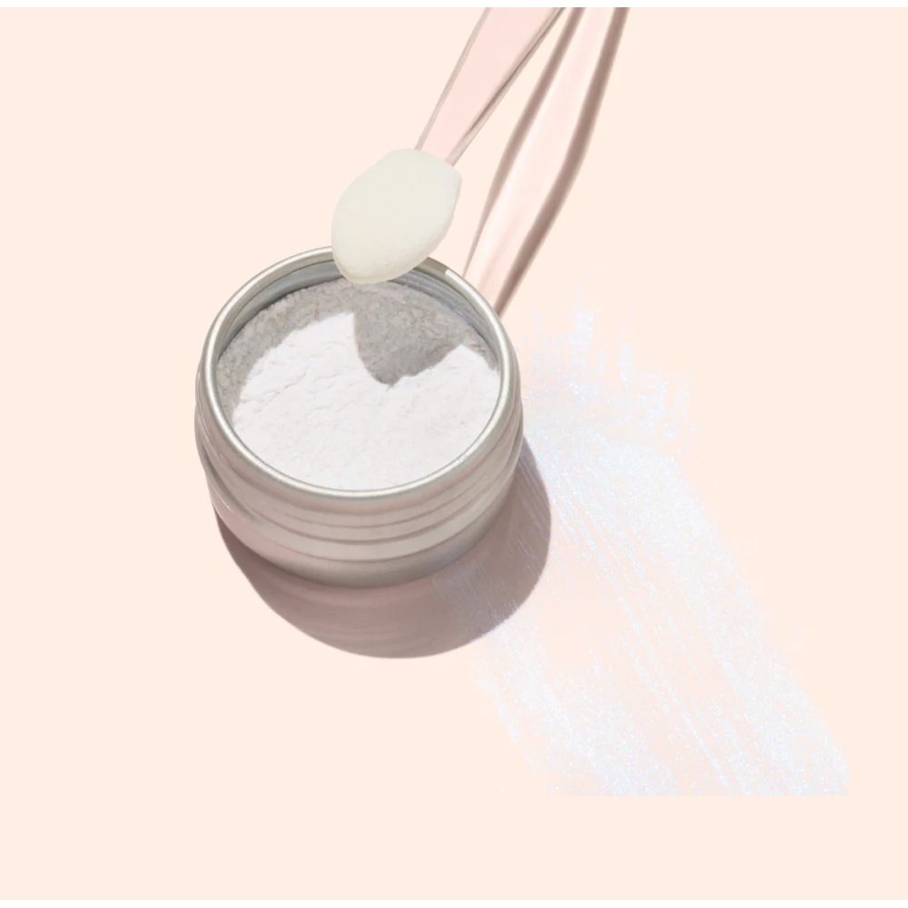 Manucurist “Blue Glazed Powder” švytėjimo nagams suteikianti pudra. Nagų priežiūros priemonės