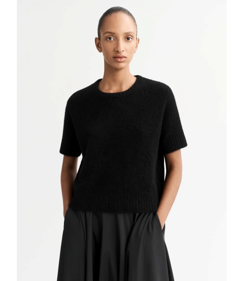 "Boucle" black sweater. Skirts