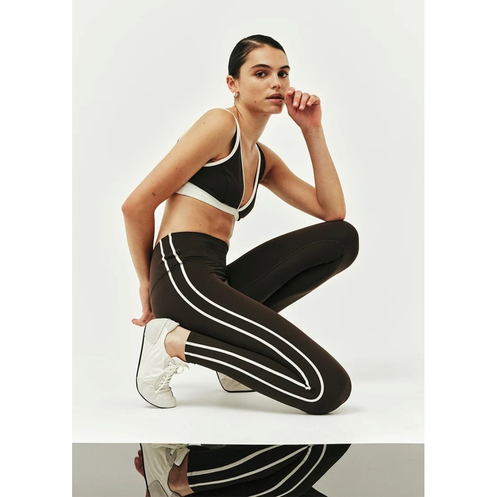 P.E Nation Tamprės "Clarity Full Length Legging" rudos spalvos tamprės P.E Nation "Clarity Full Length Legging" rudos spalvos tamprės. Tamprės
