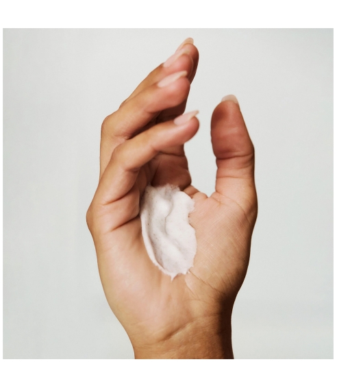 "Creamy Quartz & Enzyme Exfoliator” švelnus enziminis veido šveitiklis. Veido prausikliai ir šveitikliai