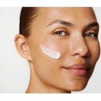 "Creamy Quartz & Enzyme Exfoliator” švelnus enziminis veido šveitiklis. Veido prausikliai ir šveitikliai