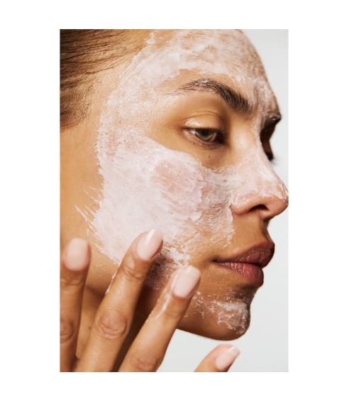 "Creamy Quartz & Enzyme Exfoliator” švelnus enziminis veido šveitiklis. Veido prausikliai ir šveitikliai