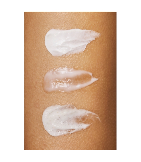 "Creamy Quartz & Enzyme Exfoliator” švelnus enziminis veido šveitiklis. Veido prausikliai ir šveitikliai