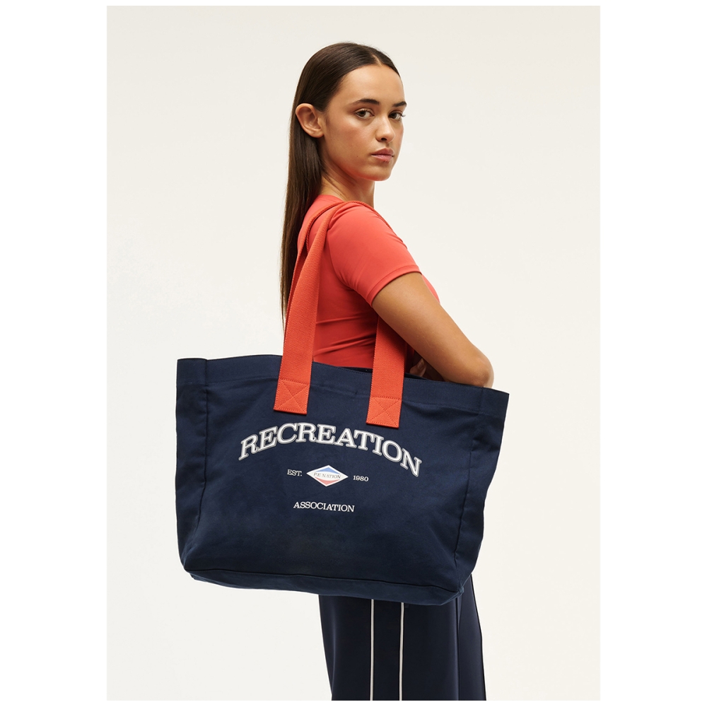 P.E Nation DEFINITION TOTE IN DARK NAVY. Sport bags