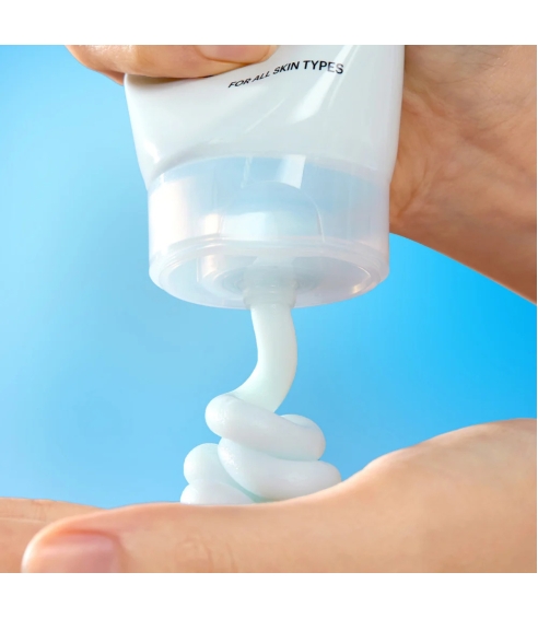 "DIVE-IN Low Molecular Hyaluronic Acid Cleansing Foam" veido prausiklis. Korėjietiški veido prausikliai
