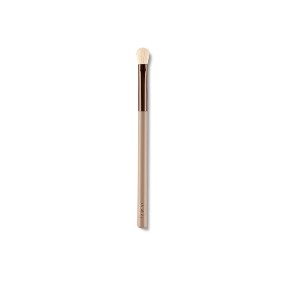 Delilah Eyeshadow Brush. Make up brushes and accessories