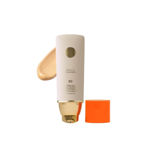 “Face Glow Tinted Moisturizer Mineral SPF 50” su vitaminu C ir niacinamidu. Veido kremai nuo saulės