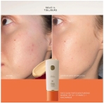 “Face Glow Tinted Moisturizer Mineral SPF 50” su vitaminu C ir niacinamidu. Veido kremai nuo saulės