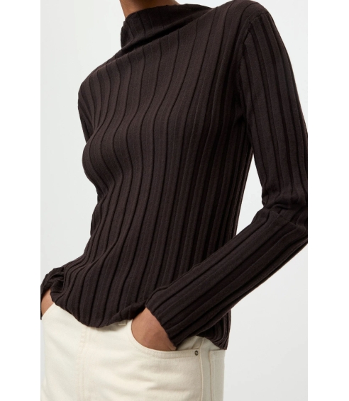 "Featherlight Ribbed Top“ rudos spalvos megztinis. Megztiniai