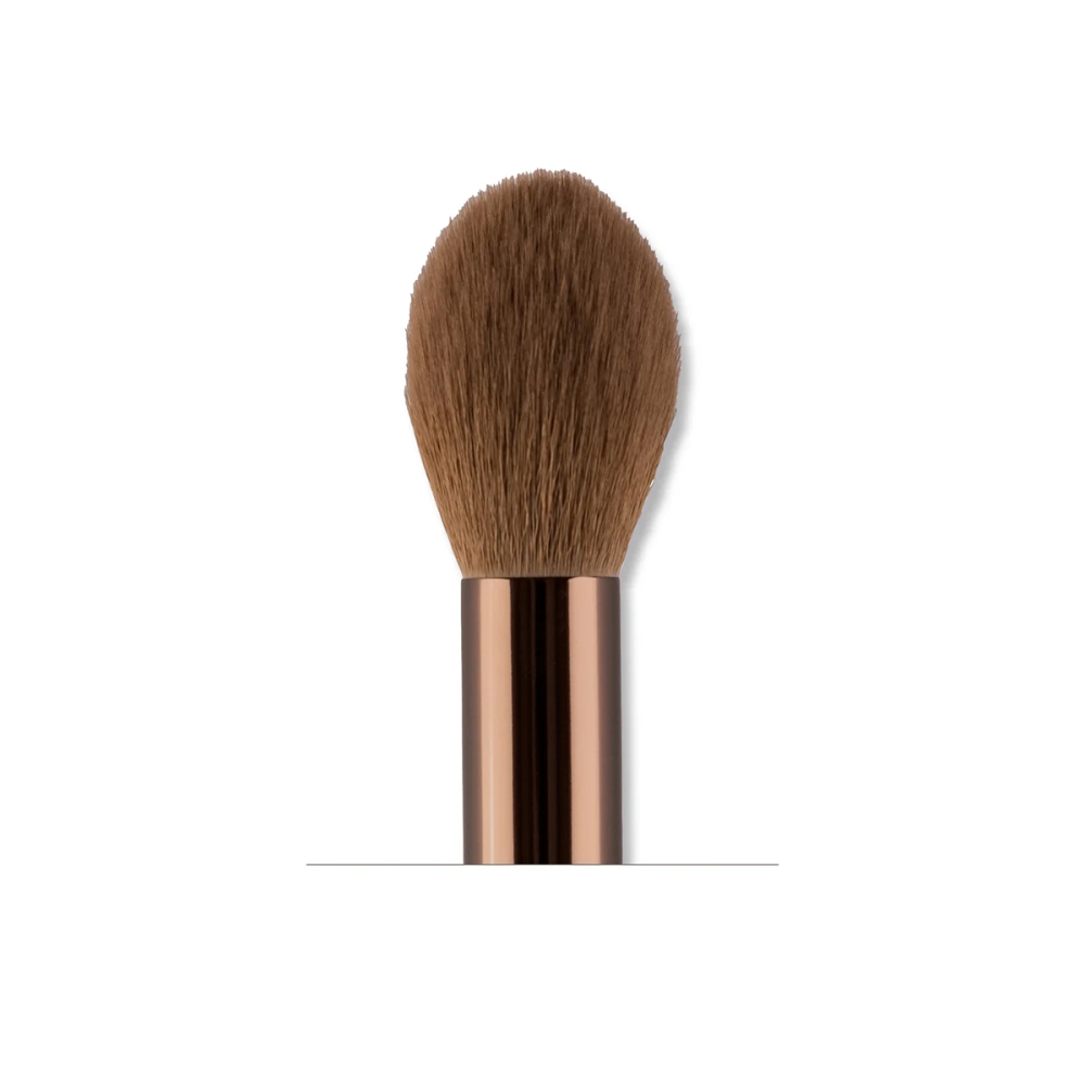 Delilah "Finishing Brush" šepetėlis biriems produktams. Makiažo šepetėliai ir aksesuarai