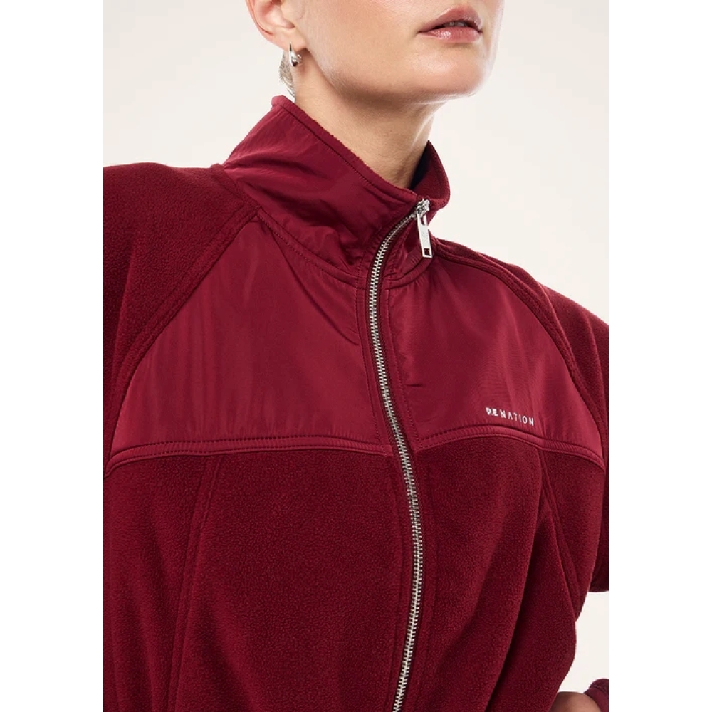 P.E Nation "Form Jacket" bordo spalvos šerpos audinio švarkas. Švarkai