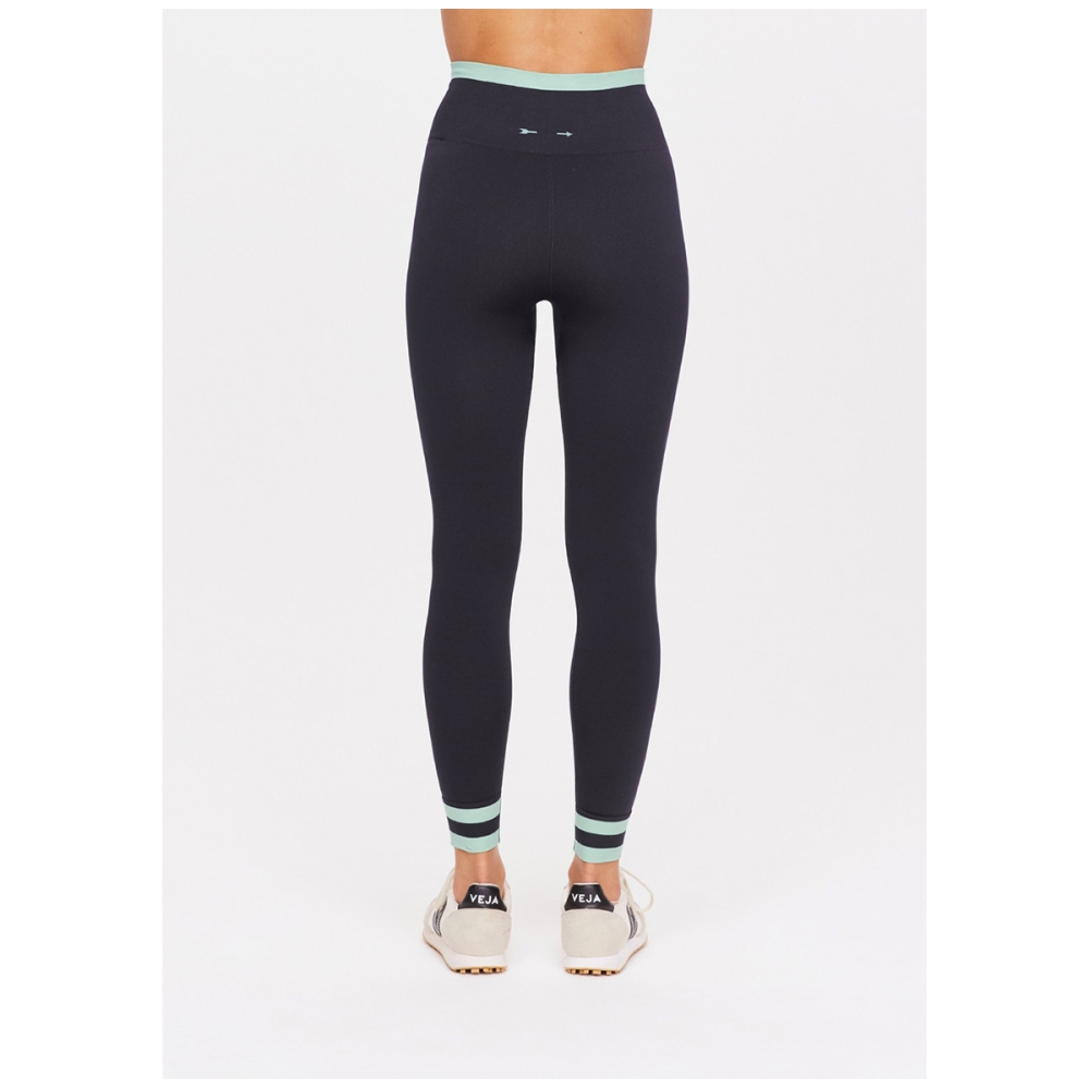 FORM SEAMLESS MIDI PANT. Leggings