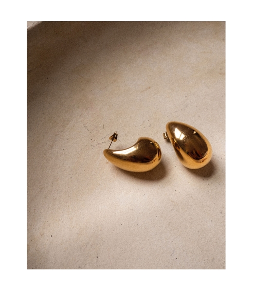 Gia Hoops Gold. Earrings