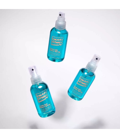 "Pssht Salt Water Spray" druskos purškiklis apimčiai ir tekstūrai. Plaukų formavimo priemonės