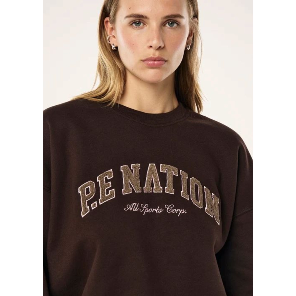 P.E Nation Džemperiai "Heritage Sweat" espresso spalvos džemperis P.E Nation "Heritage Sweat" espresso spalvos džemperis. Džemperiai