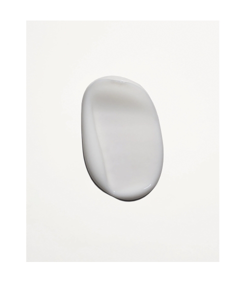 „Hydrating & Strengthening Conditioner” intensyviai drėkinantis kondicionierius. Plaukų kondicionieriai