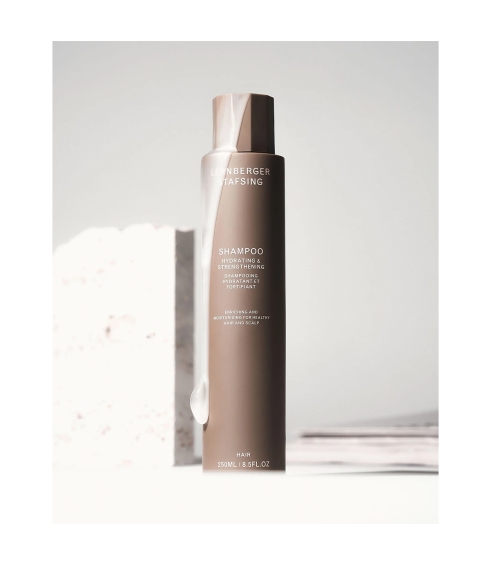 Shampoo Hydrating & Strengthening. Shampoos