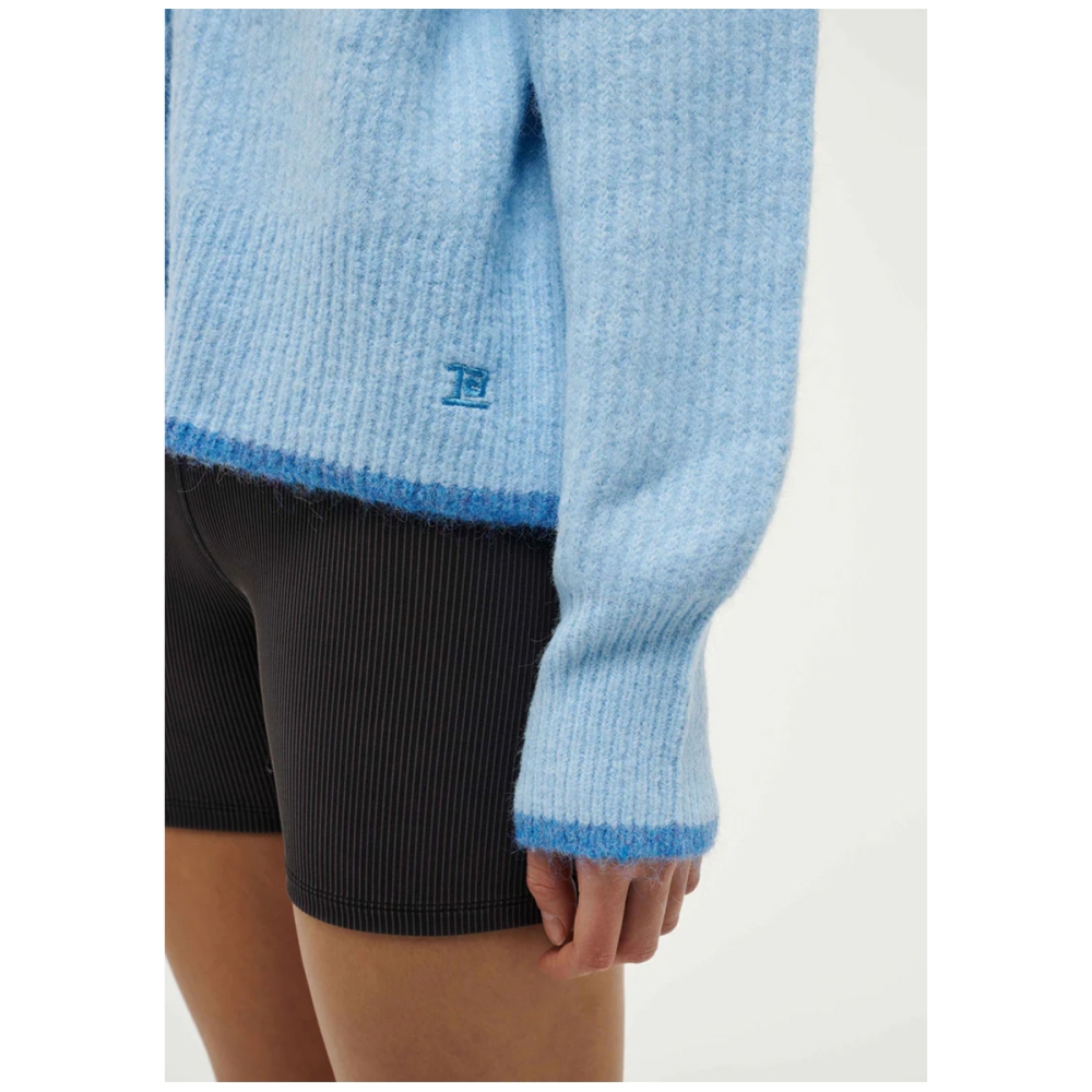  ILLUMINATE KNIT IN SKY BLUE. Sweaters