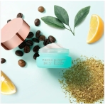 “IRIS™ C-Concentrated” šviesinantis paakių kremas su vitaminu C. Akių srities priežiūra