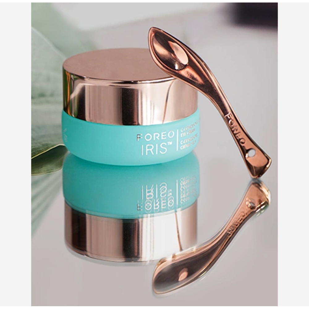 Foreo “IRIS™ C-Concentrated” šviesinantis paakių kremas su vitaminu C. Akių srities priežiūra