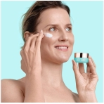 “IRIS™ C-Concentrated” šviesinantis paakių kremas su vitaminu C. Akių srities priežiūra