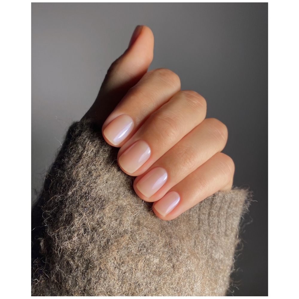 Kure Bazaar  Le Vernis Lumière - Illuminateur Beige. Nail Care