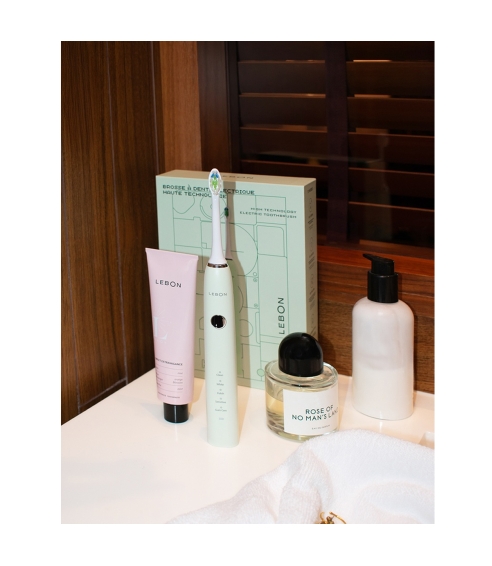 ELECTRIC TOOTHBRUSH: Topical Green. Oral care