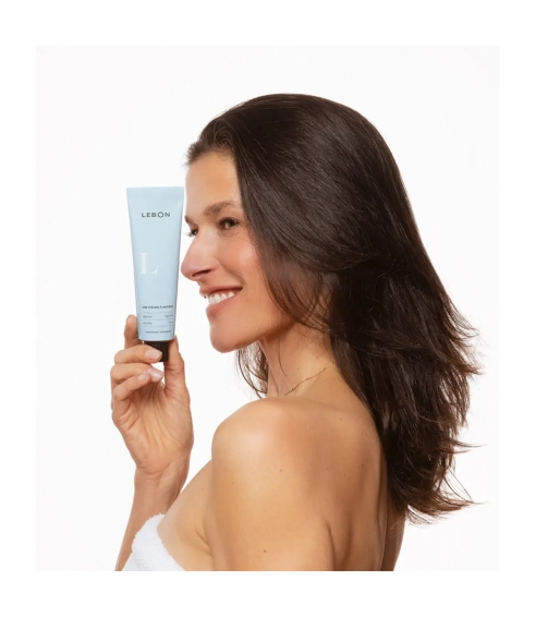 Lebon Une Piscine A Antibes. Oral care