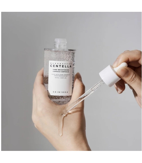 "Madagascar Centella Tone Brightening Capsule Ampoule" veido ampulė. Korėjietiški serumai ir ampulės