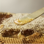 Mānuka Honey UMF™ 23+ / MGO 1046+. Honey