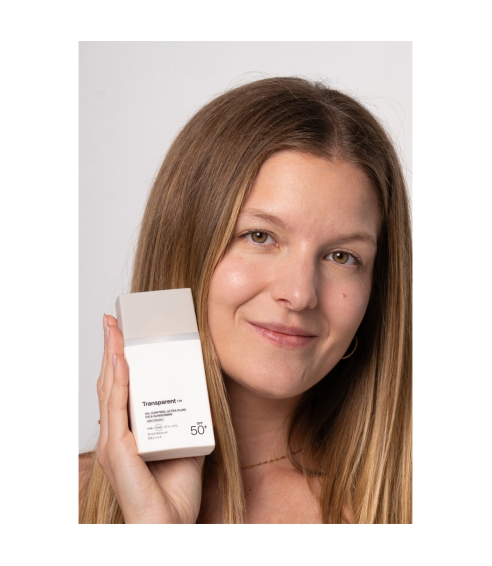 “Oil Control ultra-fluid Cica Sunscreen” apsauga riebiai veido odai su mineraliniais ir cheminiais filtrais SPF50 . Veido kremai nuo saulės