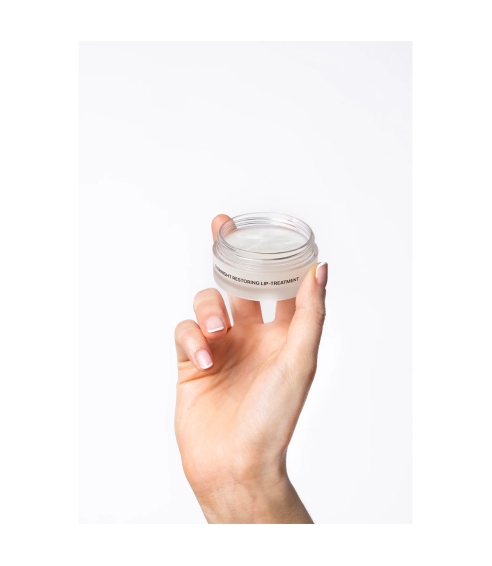 Overnight Restoring Lip-Treatment Skin Restoring Balm. Lip care