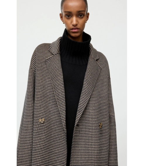 Oversized Houndstooth Coat. Coats