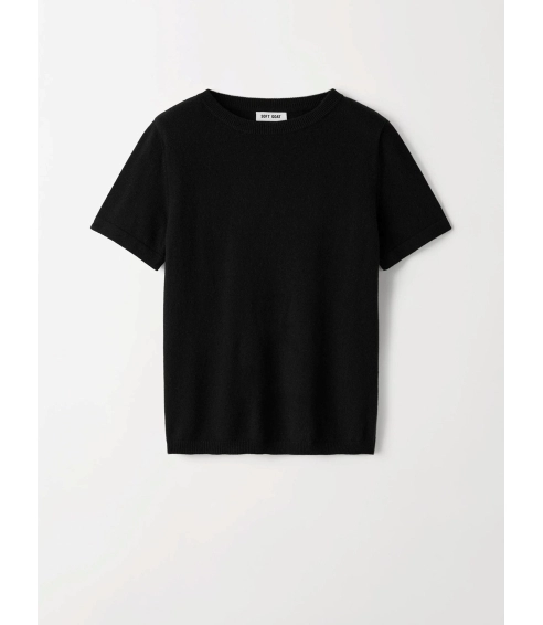 "Padded Shoulder" black t-shirt. Tops
