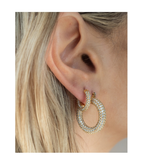 Pave Amalfi Huggies Gold. Earrings