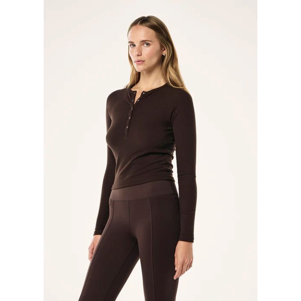 P.E Nation Long sleeve Prive rib long sleeve tee in espresso P.E Nation Prive rib long sleeve tee in espresso. Long sleeve