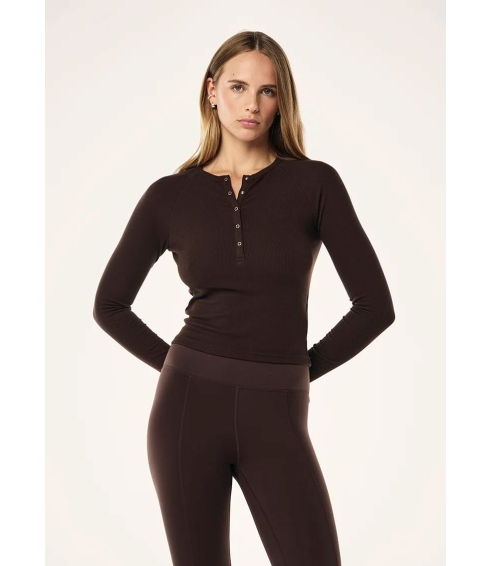 Prive Rib Long Sleeve Tee In Espresso. Tops