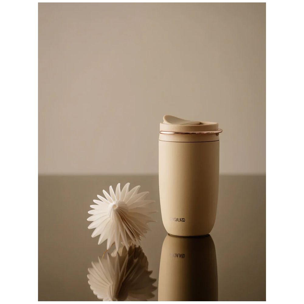 EQUA Puodelis Butter. Gertuvės ir puodeliai