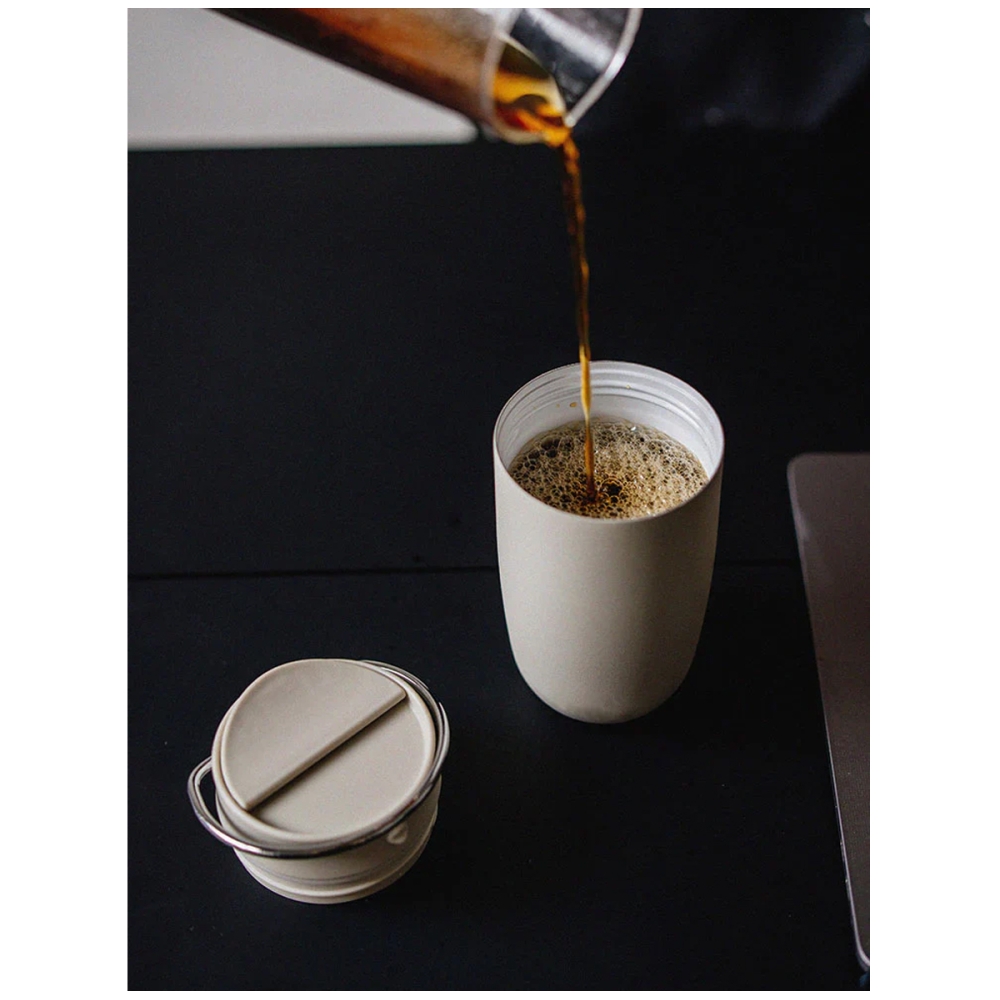 EQUA Puodelis Grey. Gertuvės ir puodeliai