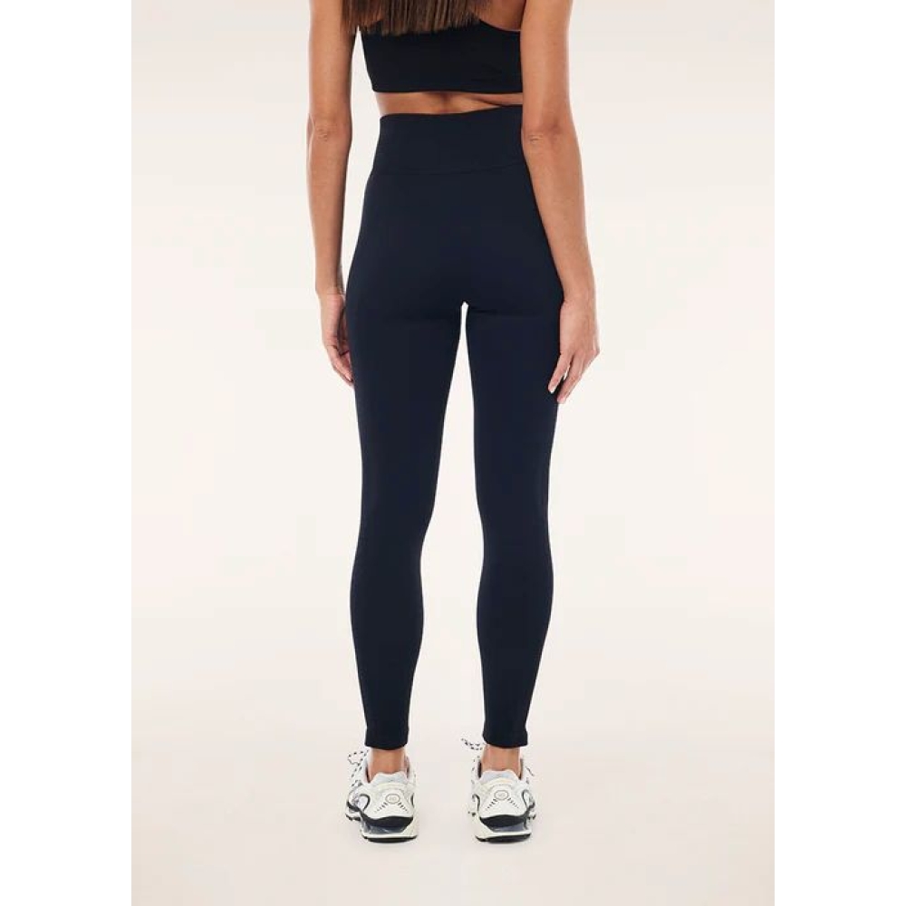 P.E Nation "Restore Seamless Legging" juodos spalvos besiulės tamprės. Tamprės