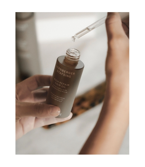 “Rich Repair Hair Oil” atkuriamasis plaukų aliejus. Plaukų aliejai