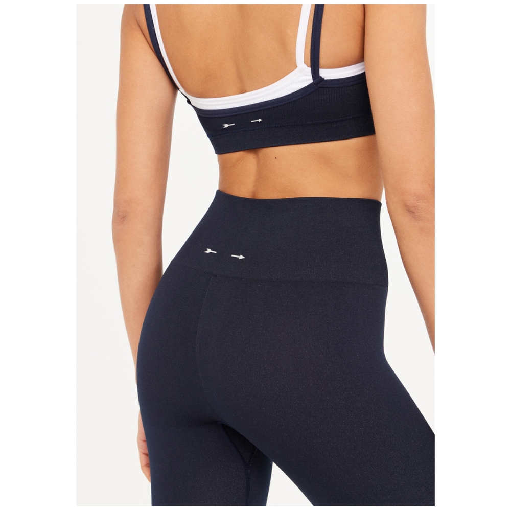 The Upside FORM SEAMLESS 25IN MIDI PANT NAVY. Leggings