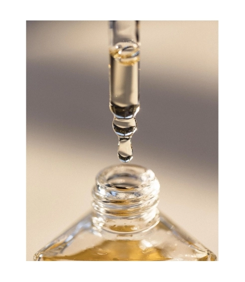 "Seven Seed Sacred Oil" veido aliejus. Veido aliejai
