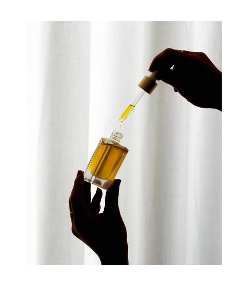 "Seven Seed Sacred Oil" veido aliejus. Veido aliejai